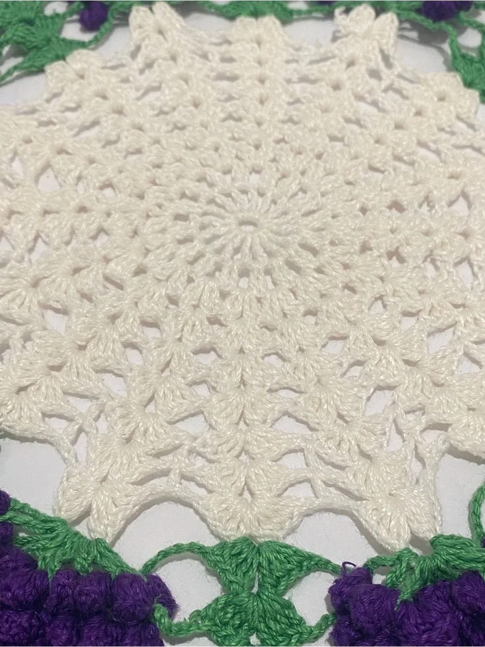 VTG Hand Crocheted Grape Doily 15